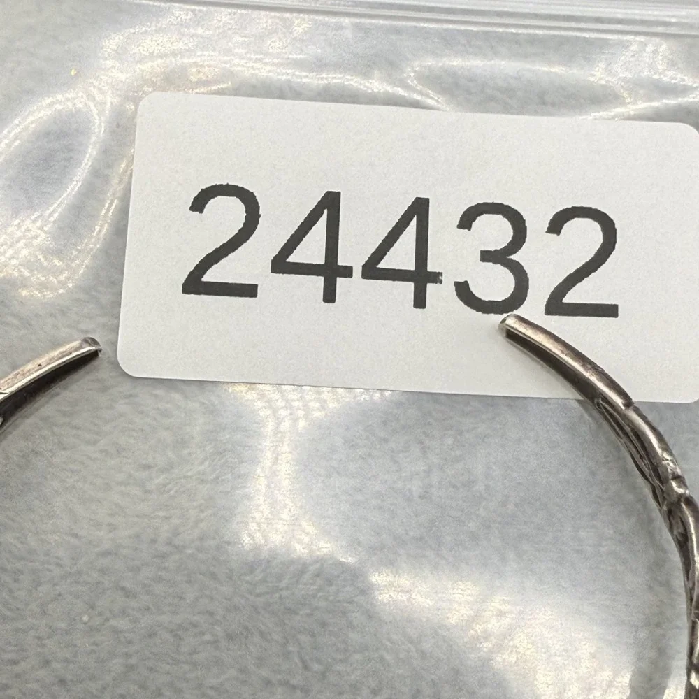 Vintage‎ Cuff Bracelet Silver Tone Filigree 7.5